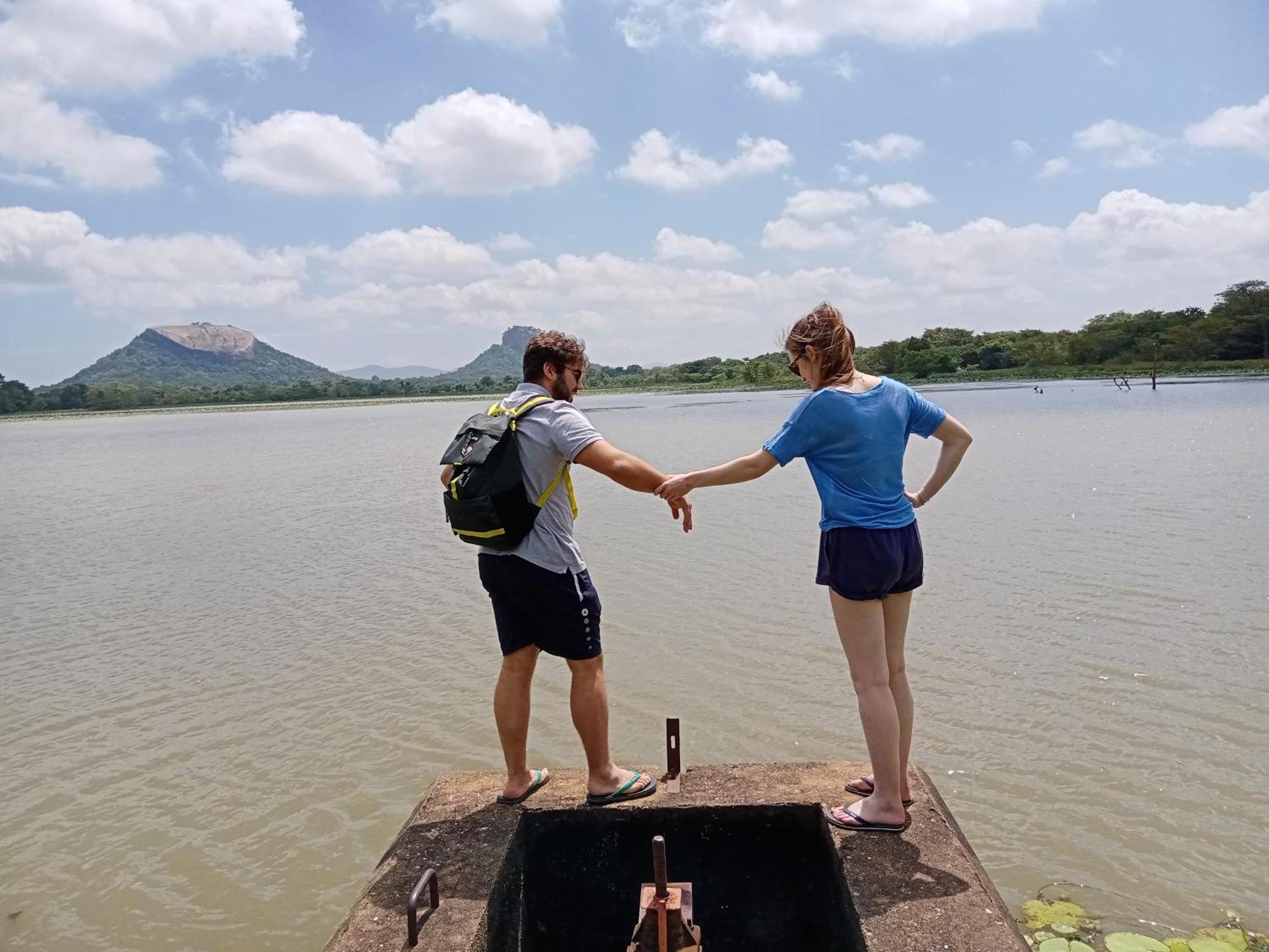 Sigiri Royal Point Tree House Otel Sigiriya Oda fotoğraf